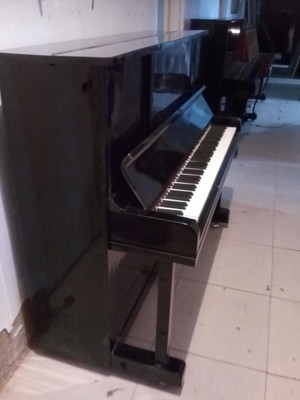 進口鋼琴韓一130圖片_高清圖_細節圖-黑龍江哈爾濱阿城區甲殼蟲鋼琴廠(個體經營)