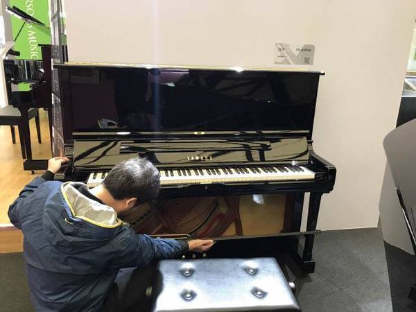 雅馬哈鋼琴的鋼板