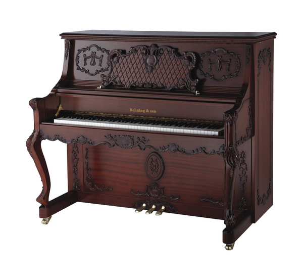 貝寧鋼琴全線提升采用進(jìn)口原配件-